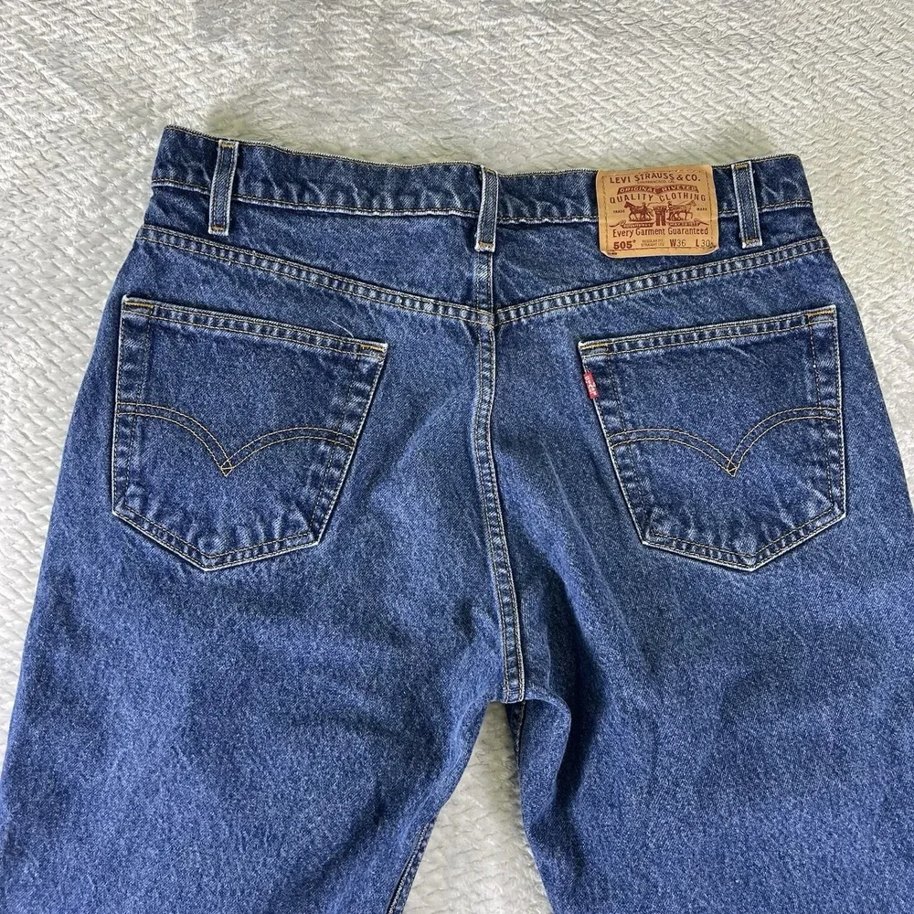 Levi's 505 Regular Fit Straight Leg Jeans Men's 36x30 Blue Denim 100% Cotton Vtg